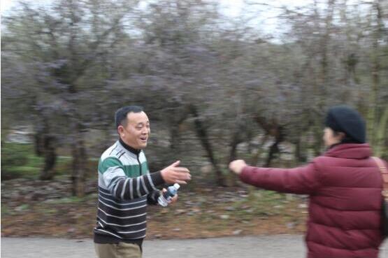 市城開投公司工會舉辦“慶元旦、迎新年”全民健身戶外活動