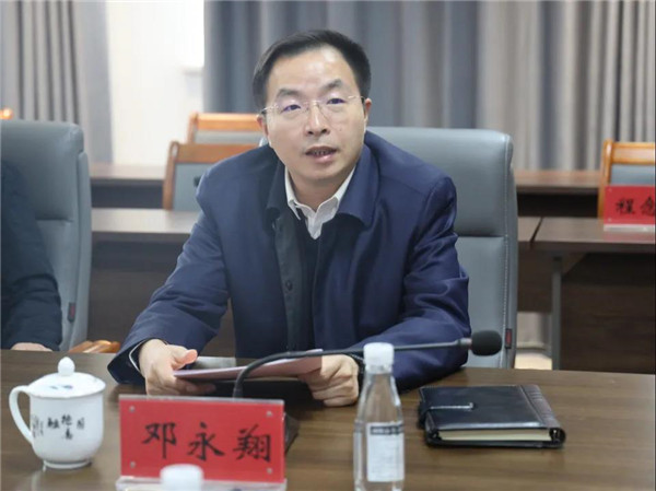 市委常委、常務副市長鄧永翔現(xiàn)場調(diào)研城投集團產(chǎn)業(yè)項目